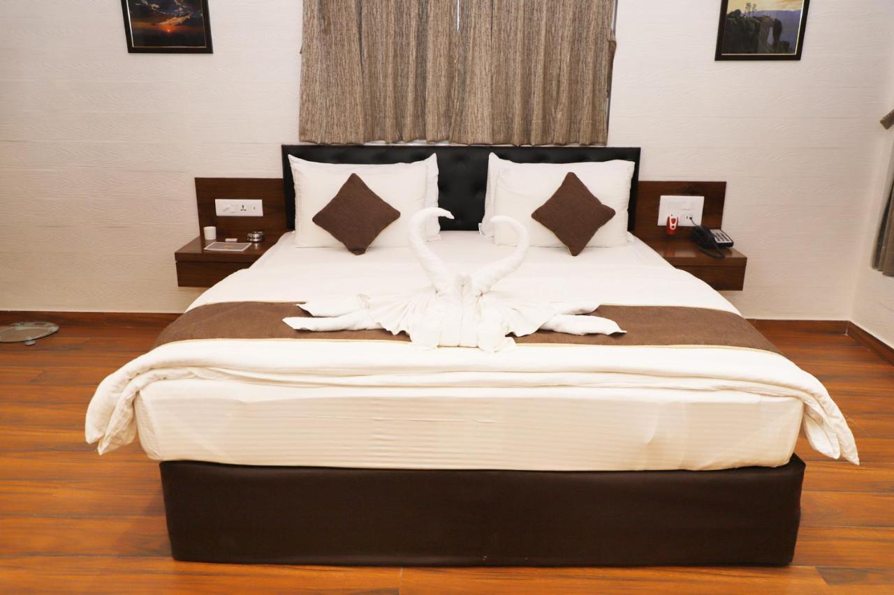 Hotel Millennium Park Panchgani Eksteriør bilde